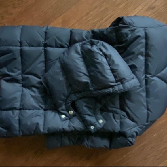 Tommy Hilfiger black puffy 3/4 length coat - Picture 2 of 2